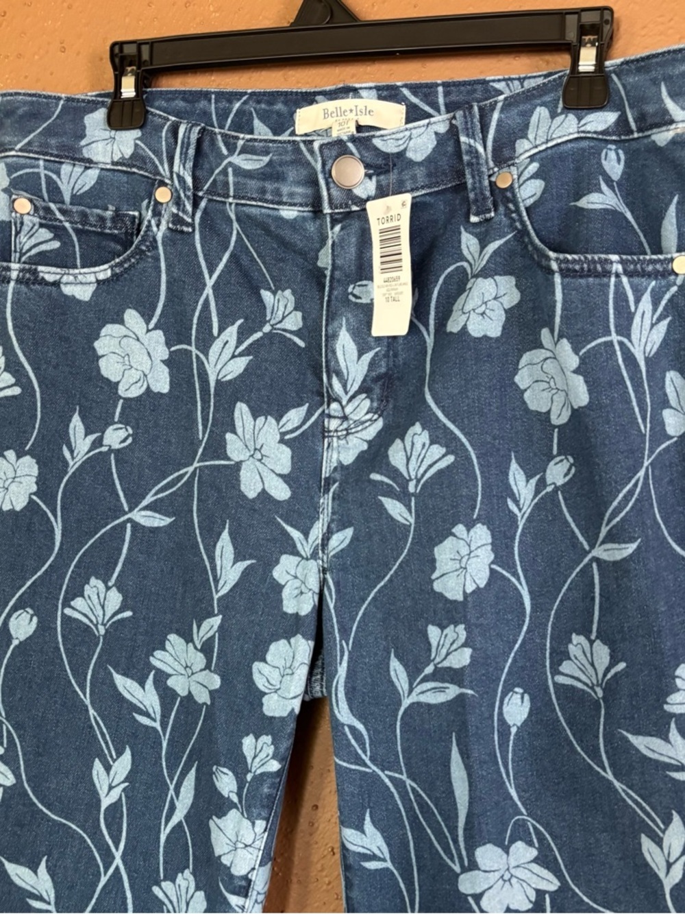 Torrid Belle Isle Aquinnah High Rise Flare Ankle Floral Jeans Blue 10 Tall NWT - Picture 3 of 13